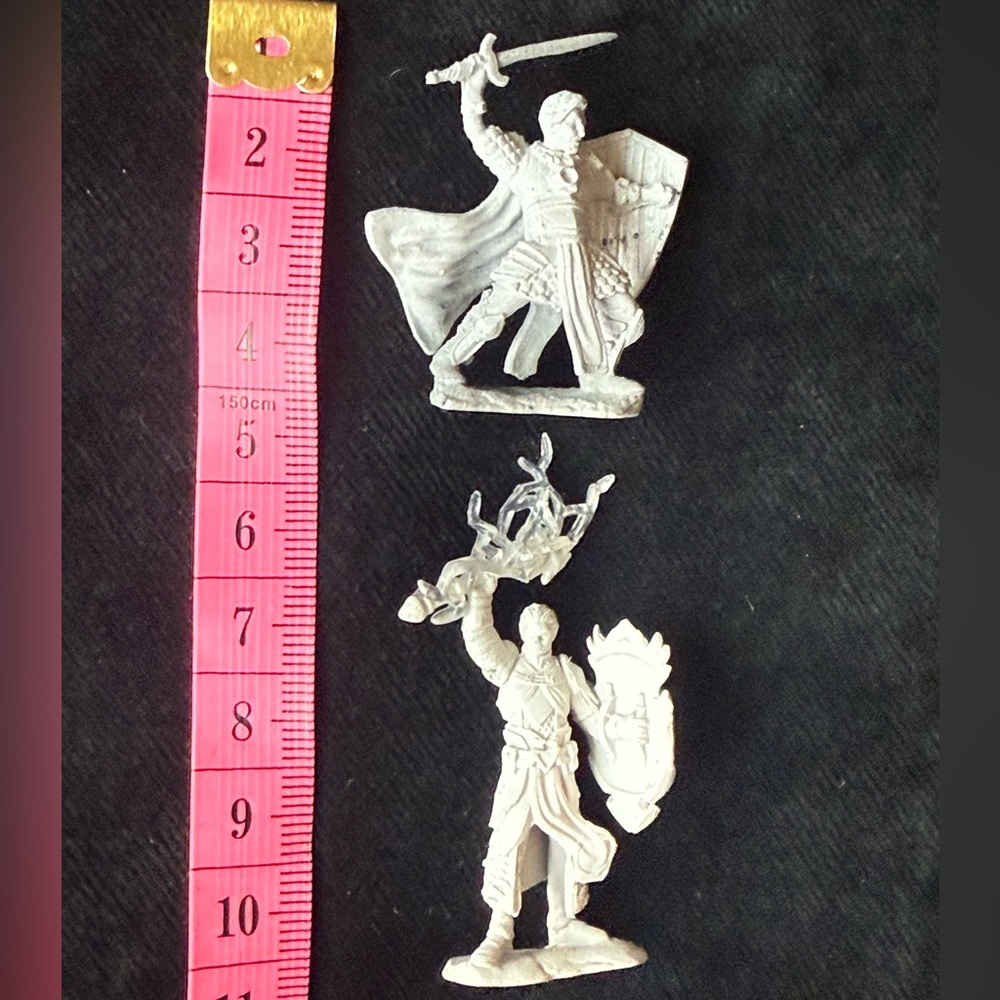 2 miniatures with base, 3D printed, roll play, D&D (K)